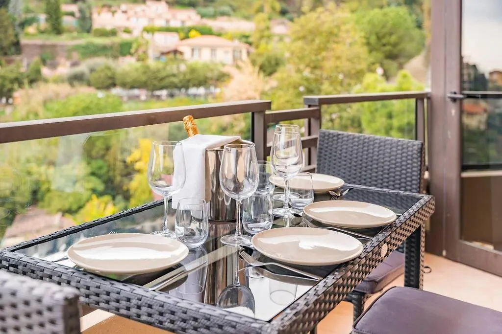 Monte Carlo Monaco Border, Swimming Pool, Parking, See View, Terrace ボーソレイユ 0*,  フランス